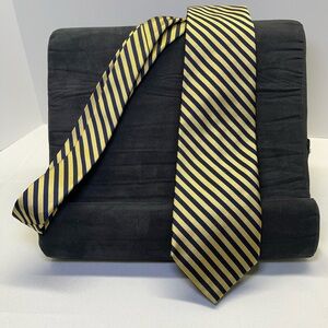 Brooks brothers 346 silk tie blue and gold striped pattern